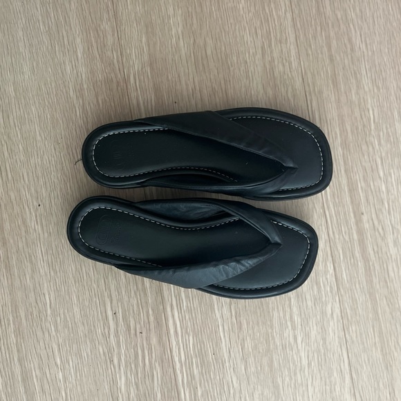 Dune sandals - size 7 - Picture 2 of 3